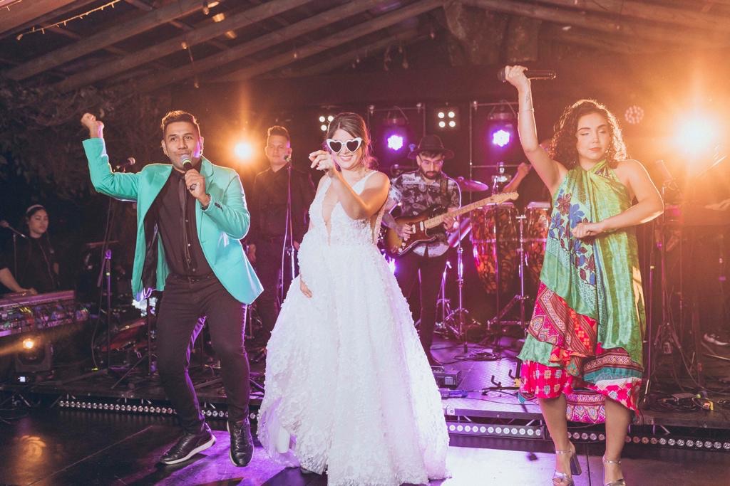 Músico para Bodas en Colombia | Chelo San Martín